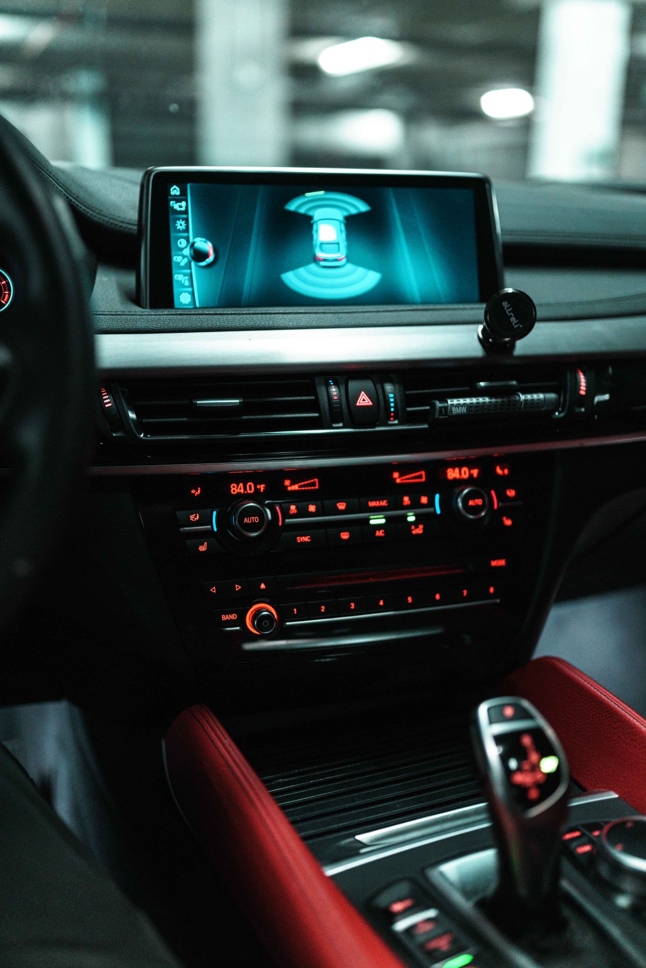 Android car head unit and infotainment screen affected by malware